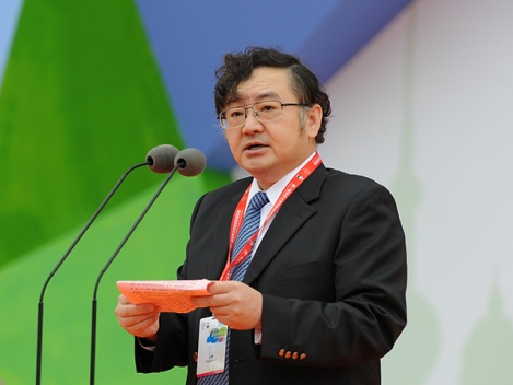 第一届世界大学生攀岩锦标赛组委会主席、波胆官网校长蒋昌俊致辞